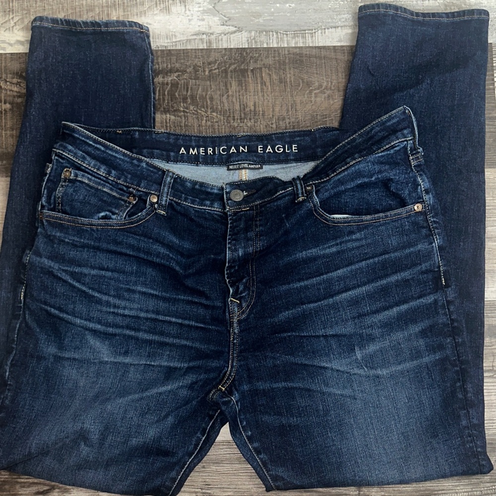 American Eagle Outfitters Men’s Deep Indigo athletic Jeans